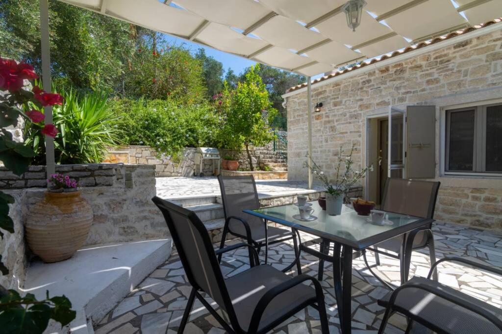 Thanos Cottage Vlachopoulatika Exterior photo